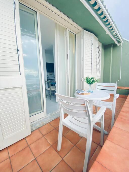 Seaside Oasis Apartment เชฟาลู ภายนอก รูปภาพ